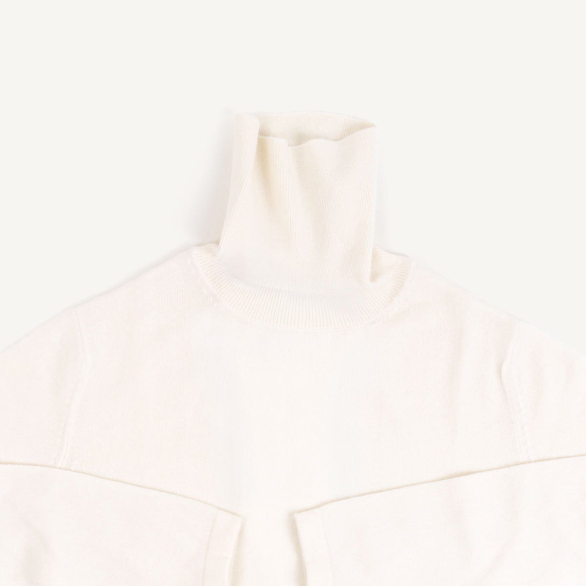 CA Cashmere Turtleneck - Moon