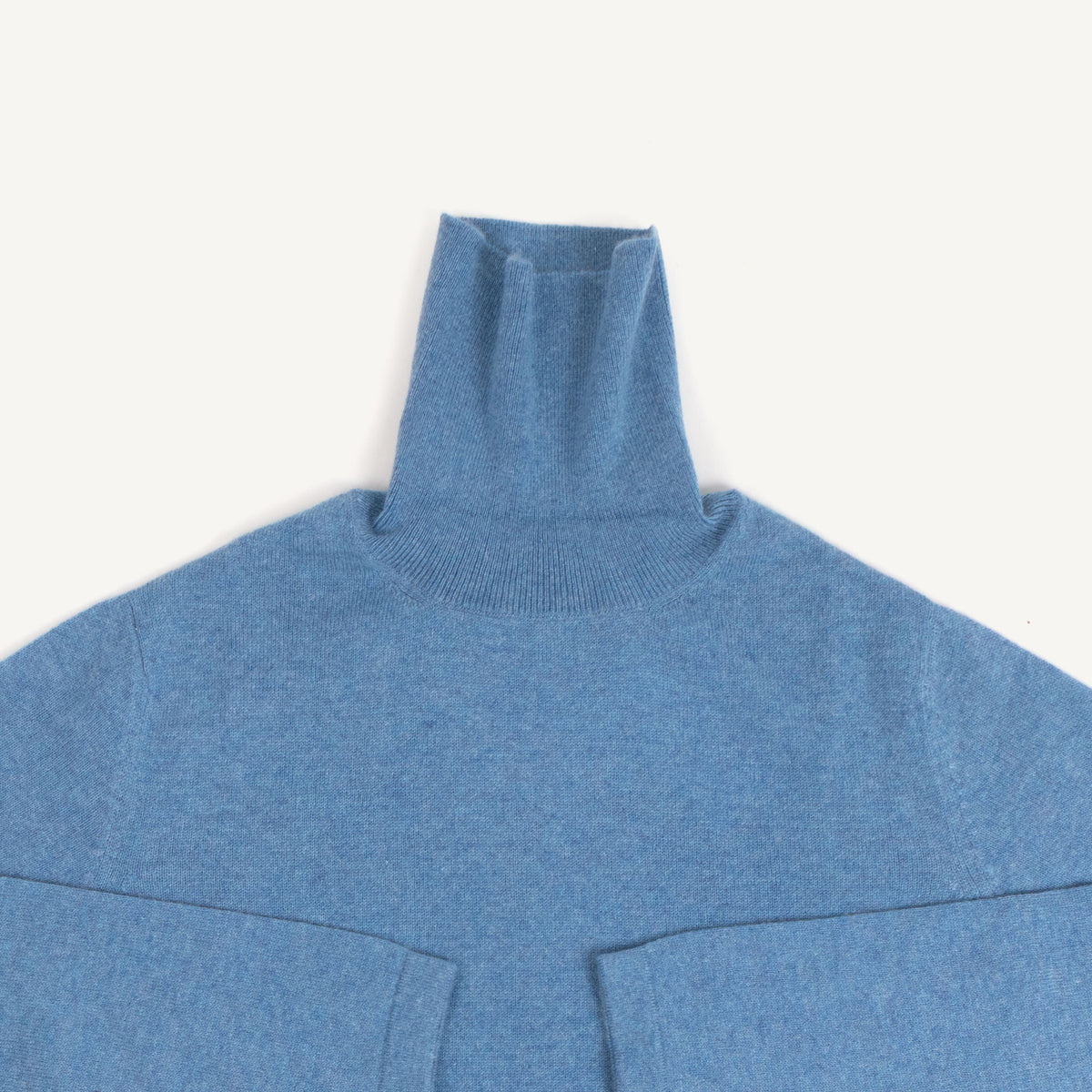 CA Cashmere Turtleneck - Seaway
