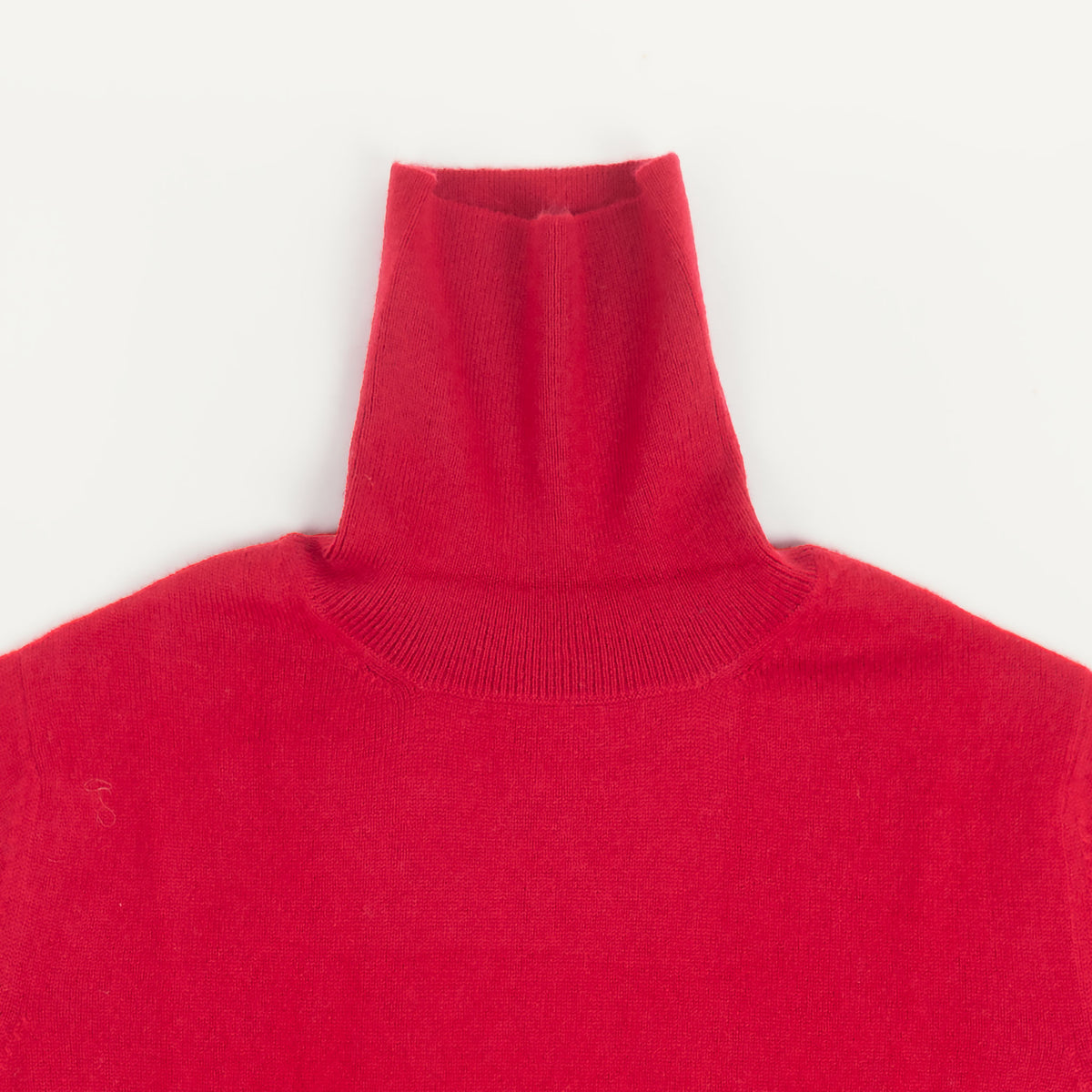 CA Cashmere Turtleneck - Garnet