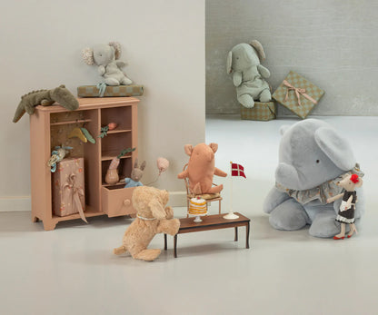 Medium Elephant - Iron Grey